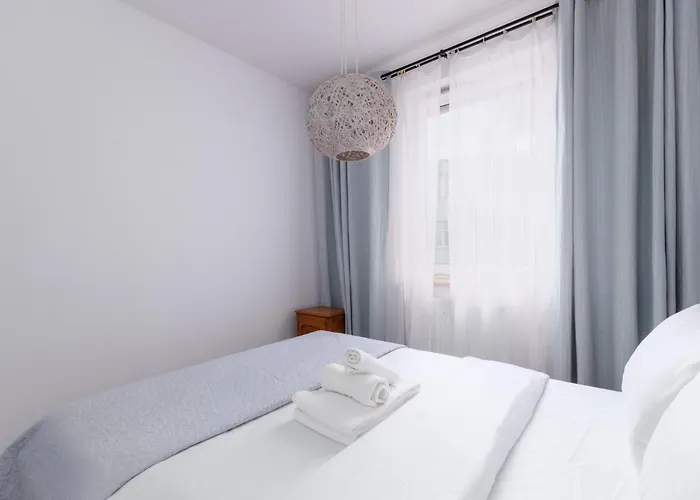 Apartamento Paryski Zakatek Cosy By Bookinghost Breslavia